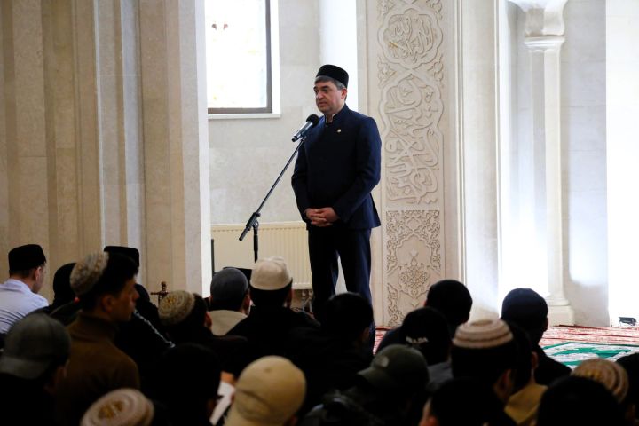 Болгарның Ак мәчетендә Ураза Гаете узды