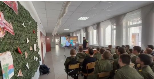 В кадетской школе Болгара прошла встреча с начальником Госавтоинспекции