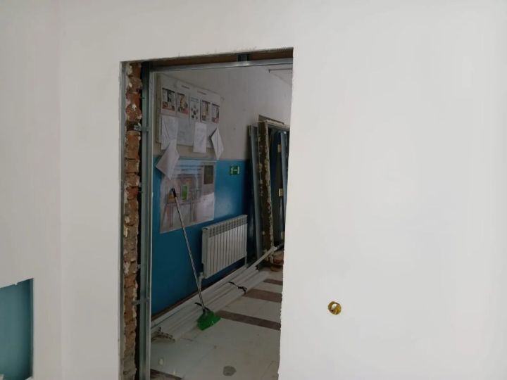 В Куралово Спасского района капитально ремонтируют здание сельского исполкома