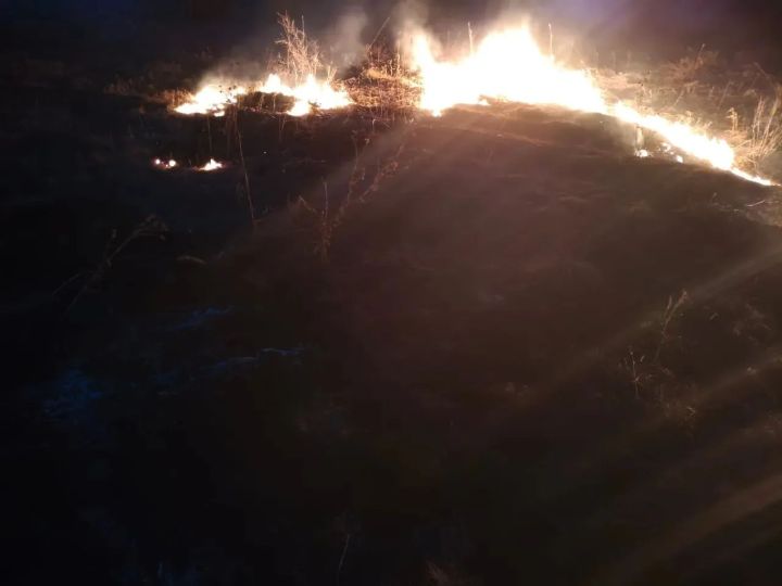 В Спасском районе произошло возгорание сухой травы