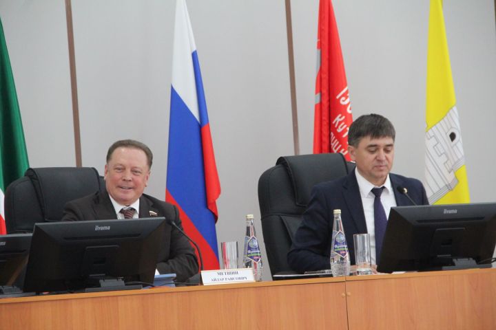 Болгарда эш визиты белән Дәүләт Думасы депутаты Айдар Метшин булып китте