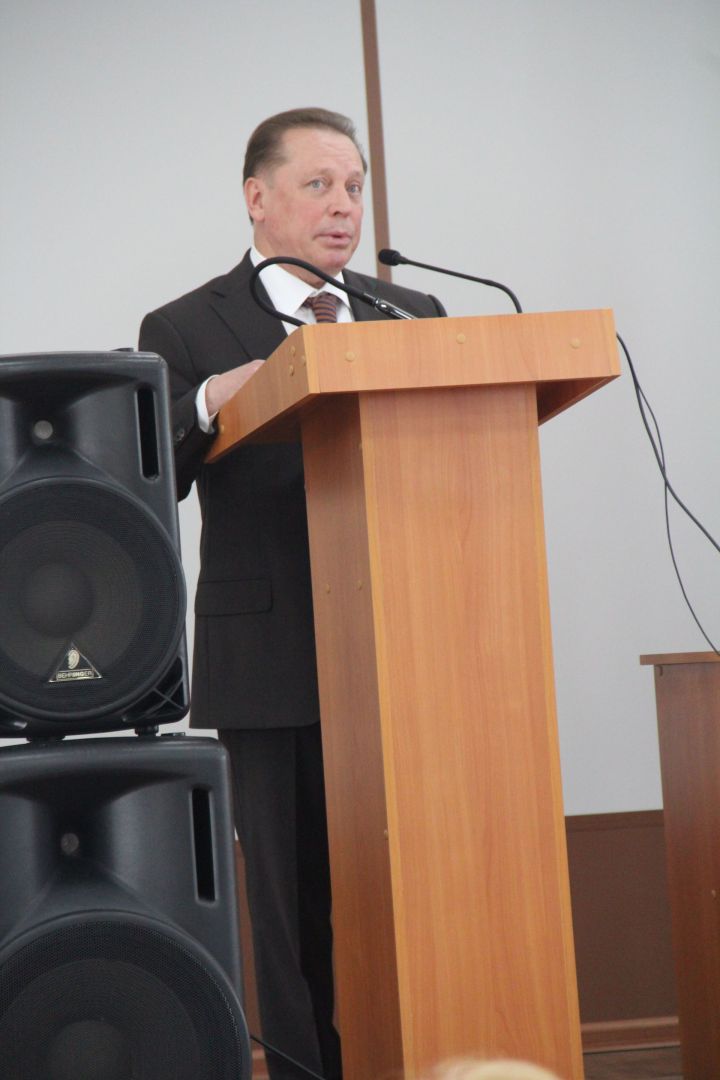 Болгарда эш визиты белән Дәүләт Думасы депутаты Айдар Метшин булып китте