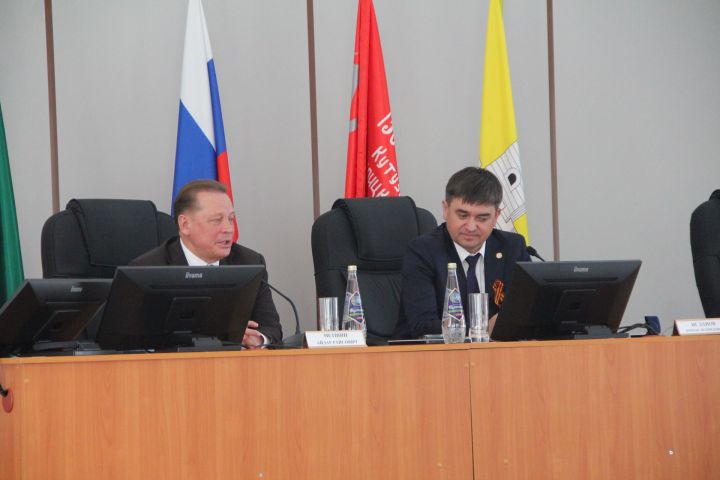 Болгарда эш визиты белән Дәүләт Думасы депутаты Айдар Метшин булып китте