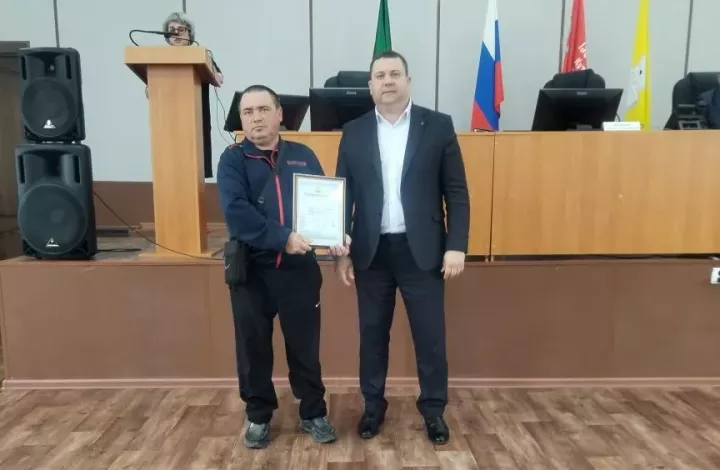 В Спасском районе наградили коммунальщиков за работу в зимний период