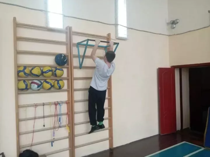 Во второй школе Болгара прошла сдача нормативов ГТО по зальным видам