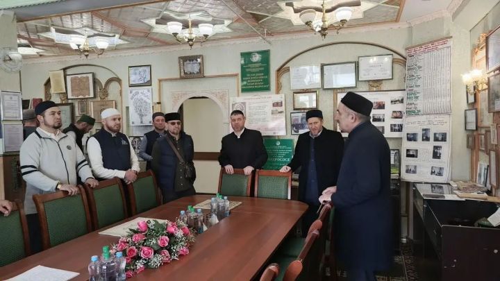 По следам великих просветителей: магистранты из Болгара совершили «погружение» в историю Казани
