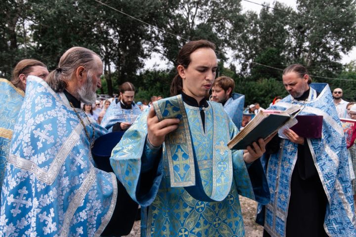 В храме села Три Озера Спасского района почтили память Тихвинской иконы Божией Матери
