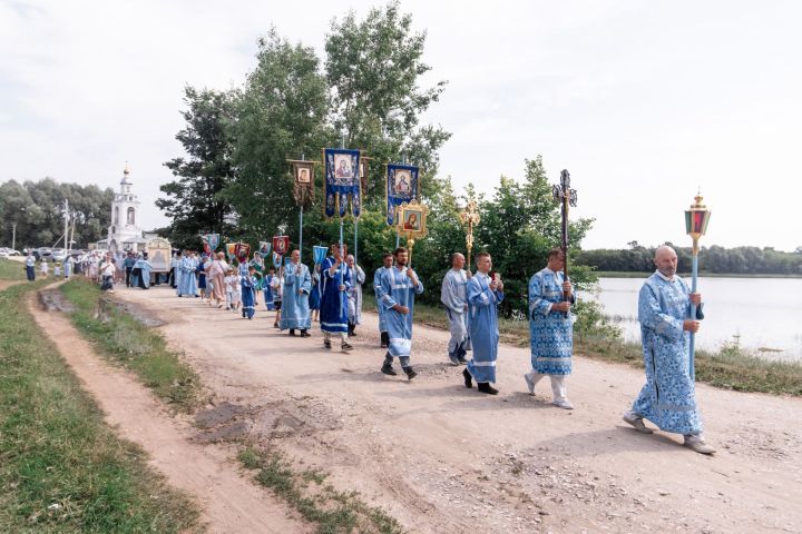 В храме села Три Озера Спасского района почтили память Тихвинской иконы Божией Матери